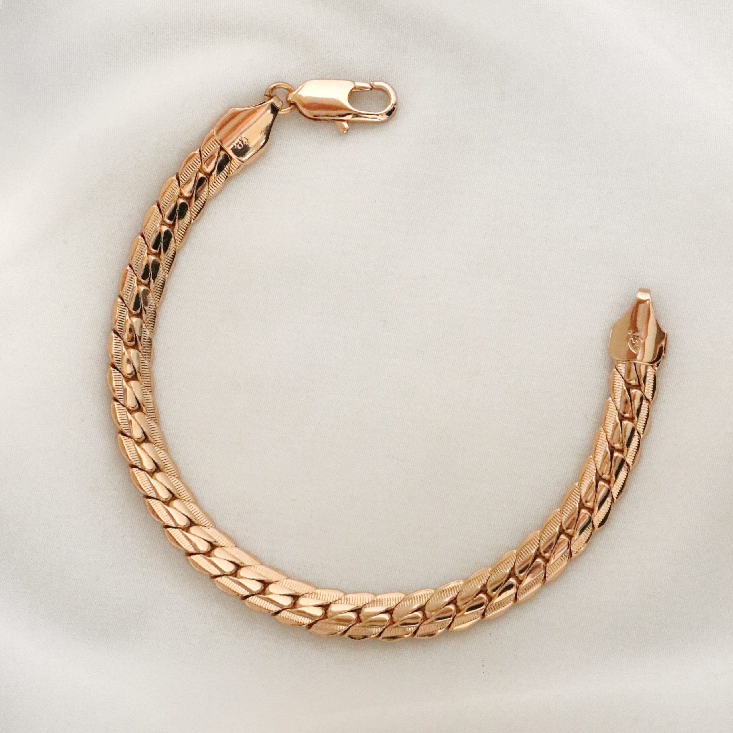 IMG_0038 دستبند ماری کوبیده پهن - Image 1