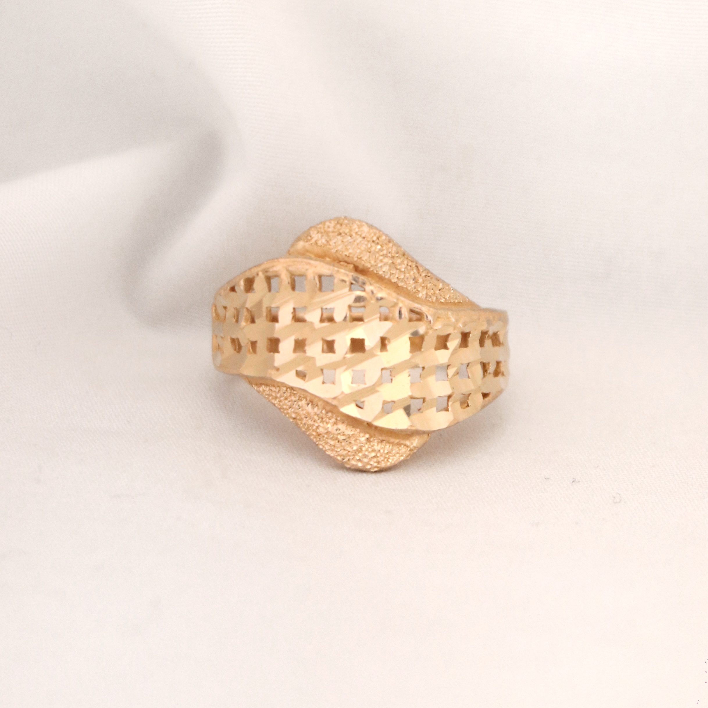 ۲۰۲۵۰۹۲۷۱۵۴۸۳۴_IMG_0576 انگشتر طلاروس 73 - Image 1