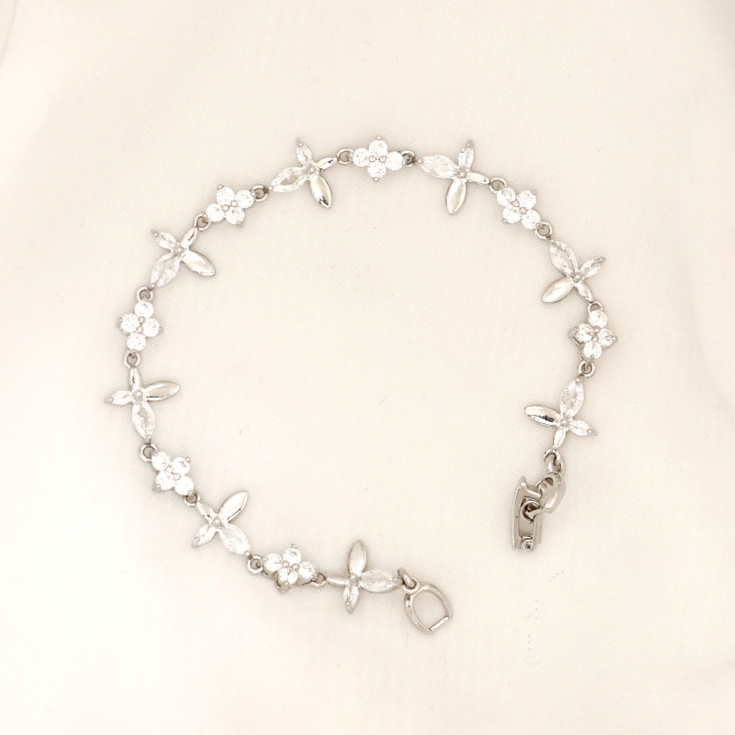 IMG_0856 دستبند لخت تخفیفی 6 - Image 1