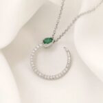 گردنبند ماه