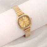 ساعت صفحه گلد Royal