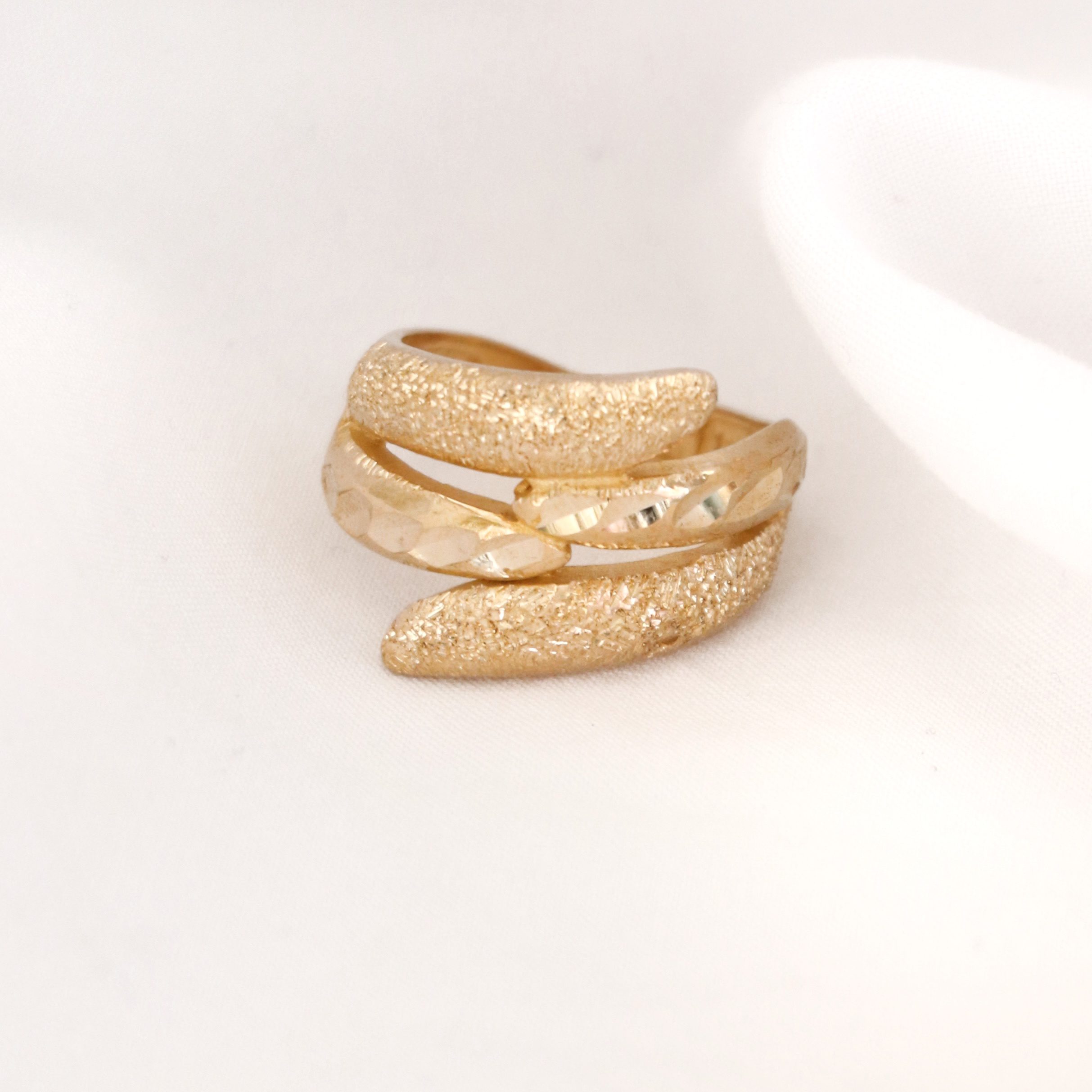 IMG_6776 انگشتر طلاروس 6 - Image 1