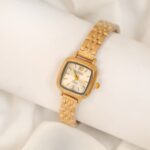 ساعت رویال صفحه مربع گلد