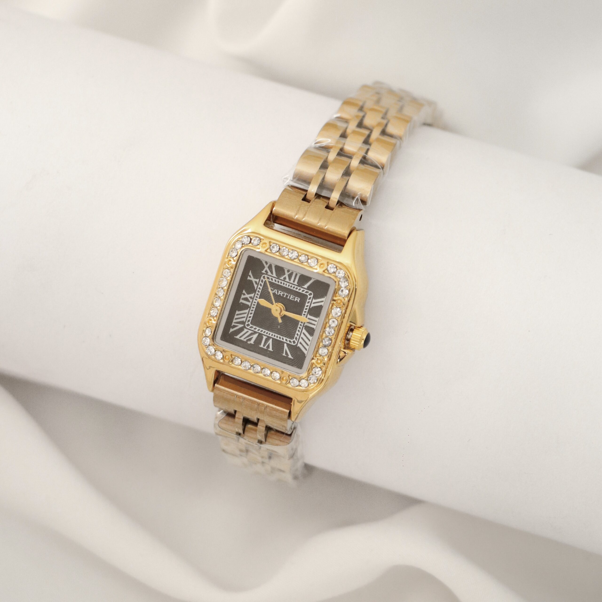 IMG_7152 ساعت کارتیر گلد - Image 1