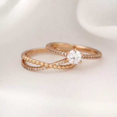 حلقه و پشت حلقه نیلا ژوپینگ