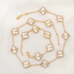 نیمست ونکلیف سفید